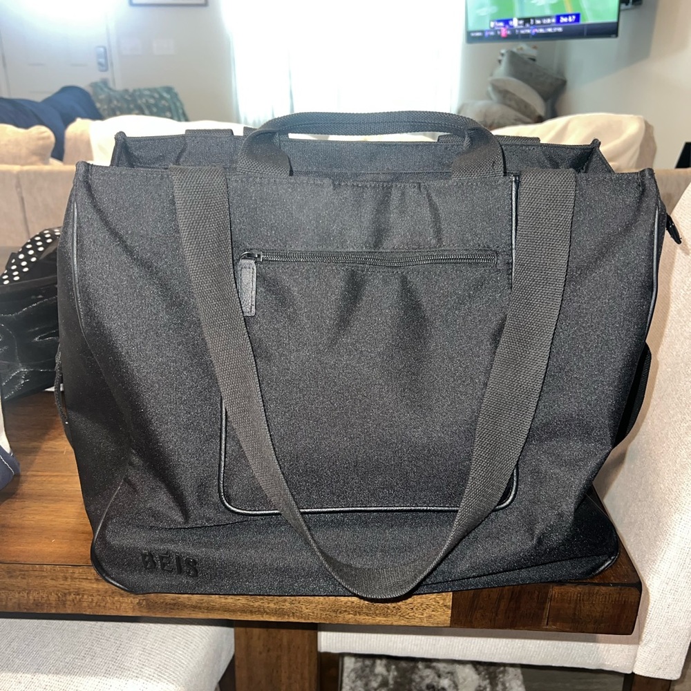 Beis East to West Tote